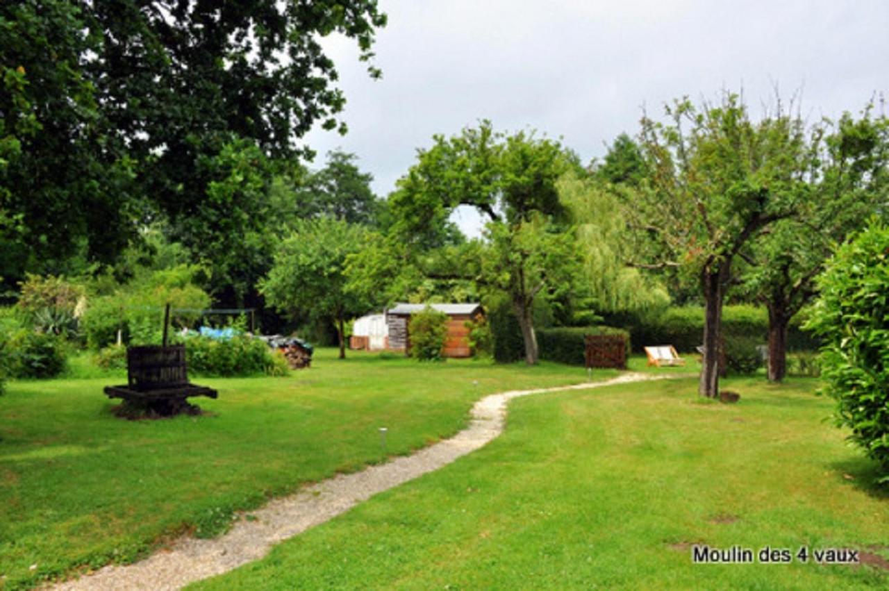 Gite Le Moulin Des 4 Vaux Saint-Etienne-la-Thillaye Экстерьер фото